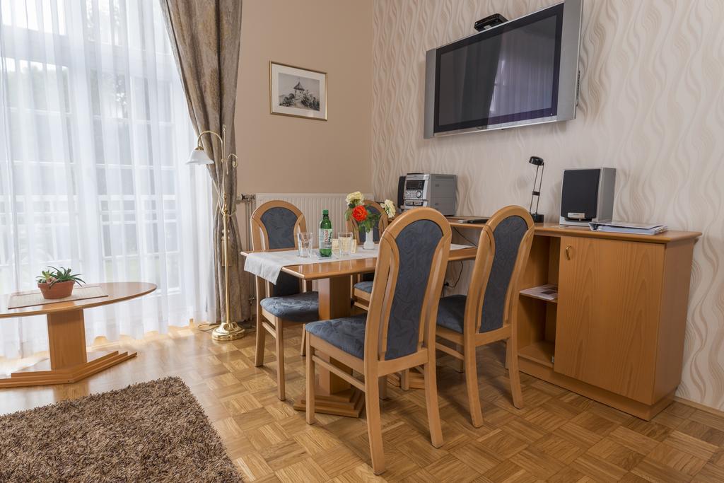 Apartment Vila Golf 罗加斯卡斯拉提纳 外观 照片
